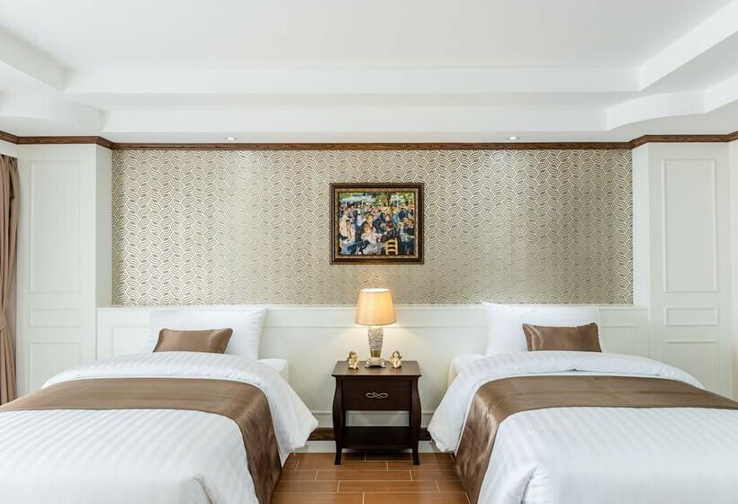 디럭스 룸, De Ladda