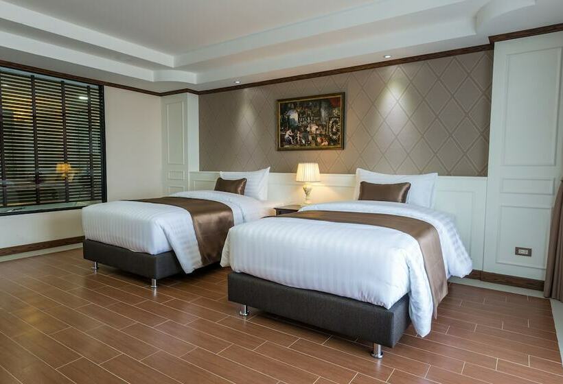 디럭스 룸, De Ladda