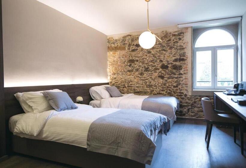 Номер Deluxe, Etoile De Pompadour