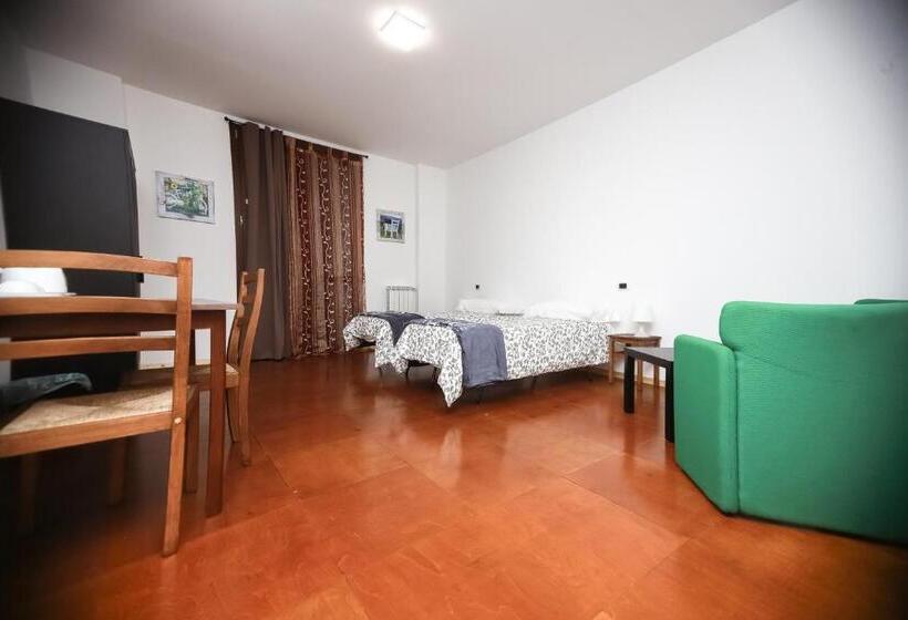 غرفة كومفورت ثلاثية, La Boheme Smart