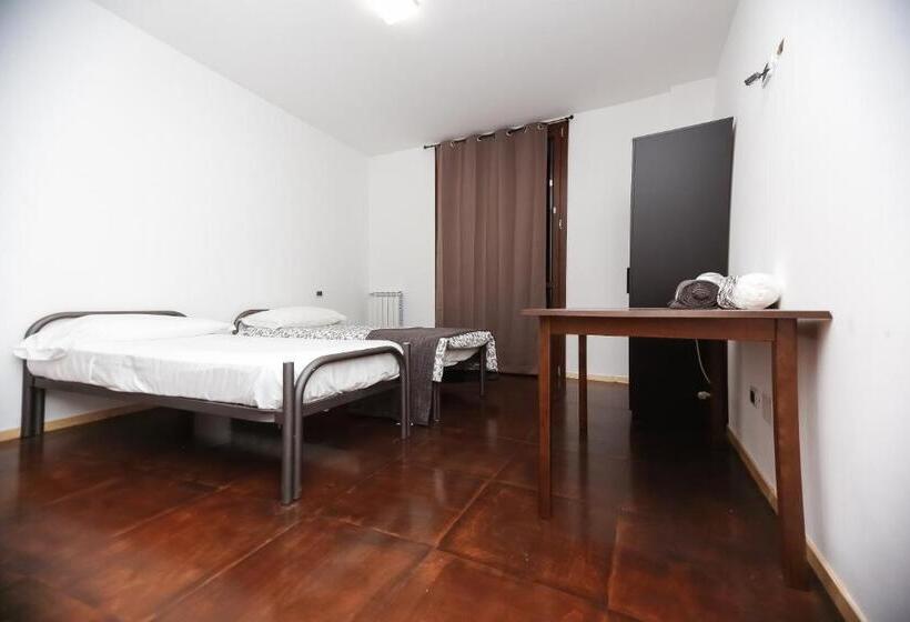 غرفة كومفورت ثلاثية, La Boheme Smart