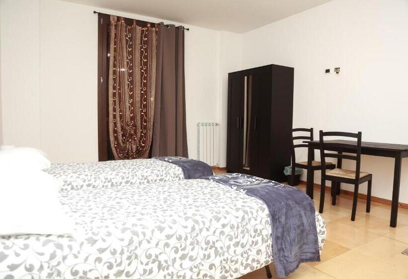 غرفة كومفورت ثلاثية, La Boheme Smart