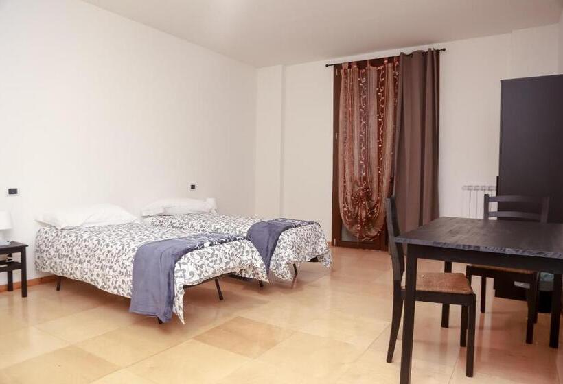 غرفة كومفورت ثلاثية, La Boheme Smart