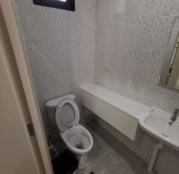 Quarto Estandar Cama King, Natub Hostel