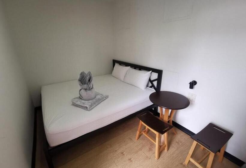 스탠다드 룸 킹사이즈 침대, Natub Hostel