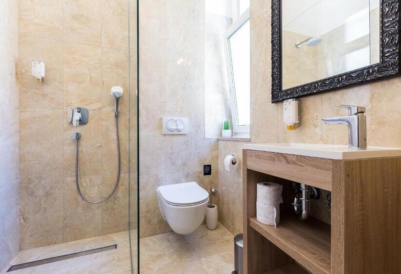 Номер Стандарт, Giardin Exclusive Rooms And Suite