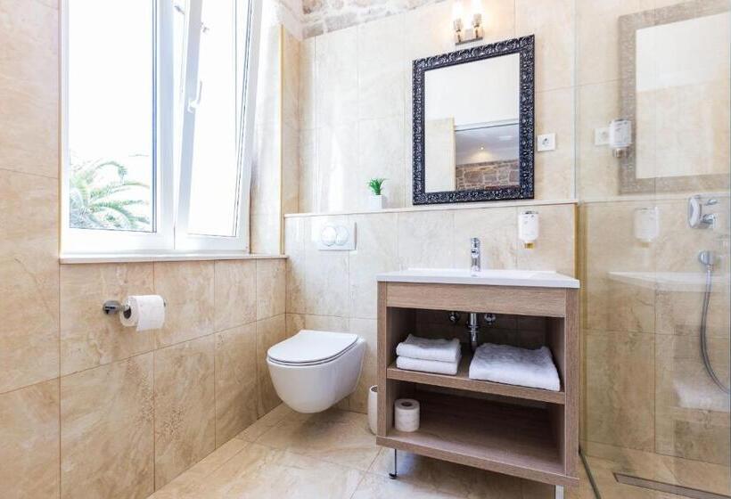 디럭스 룸 측면 바다 전망, Giardin Exclusive Rooms And Suite