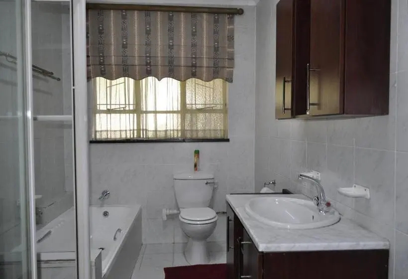 Perhehuone, Cashan Bnb