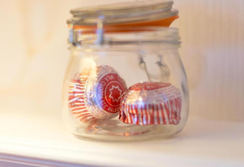 חדר סטנדרט, Grange Bank House