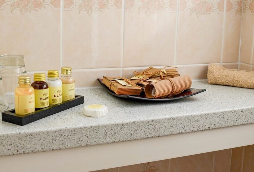 סוויטת ג'וניור, Grange Bank House