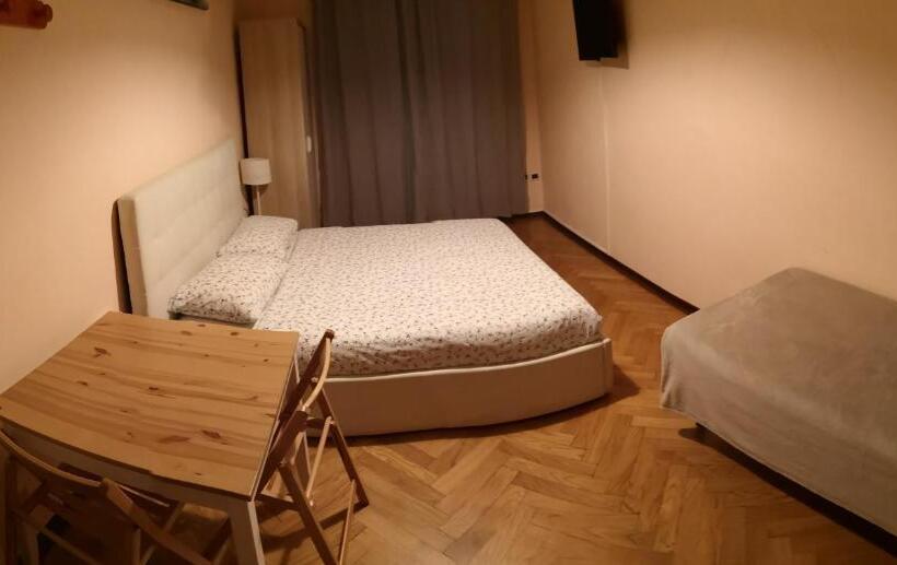 اتاق استاندارد با تخت بزرگ, New Life