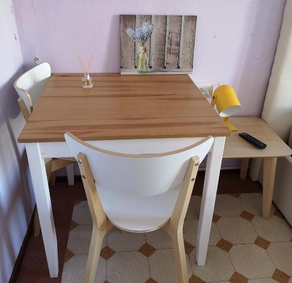 اتاق لوکس, New Life