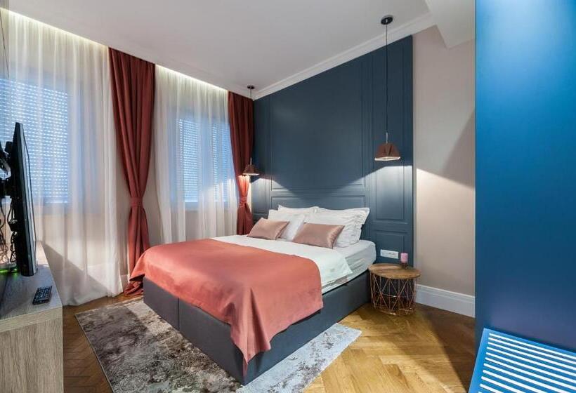 带海景的复工套房, Zadera Accommodation