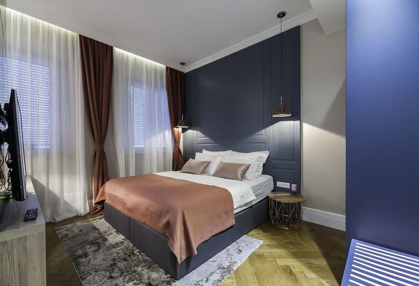 带海景的复工套房, Zadera Accommodation