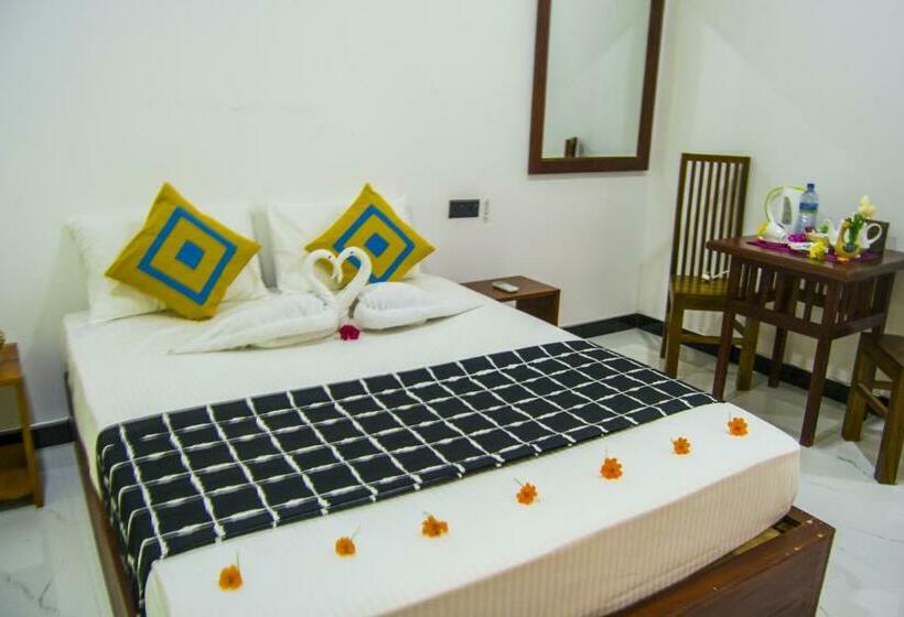 デラックスルーム, Girilena Resort