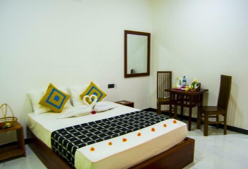 デラックスルーム, Girilena Resort