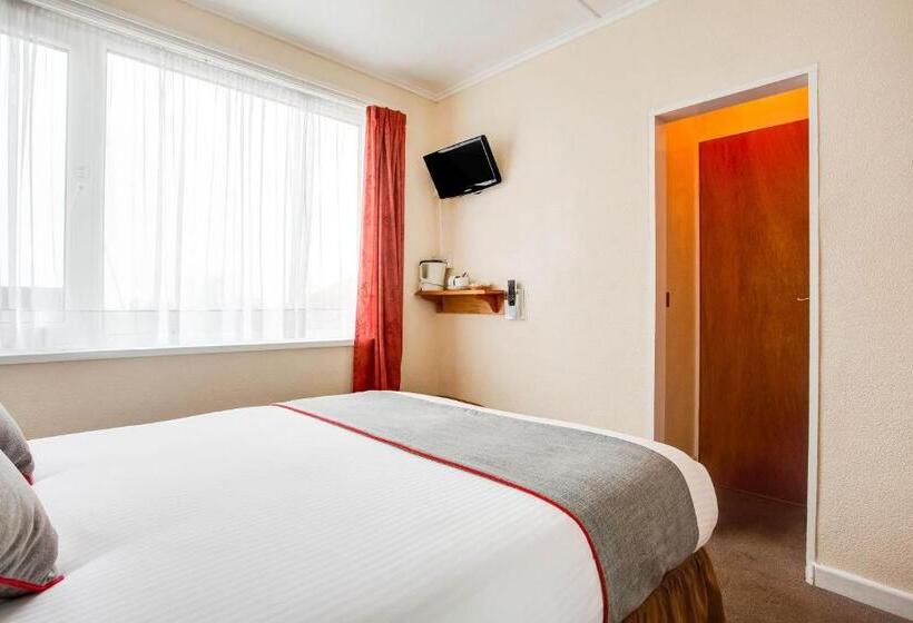 标准间, Godolphin Arms Hotel