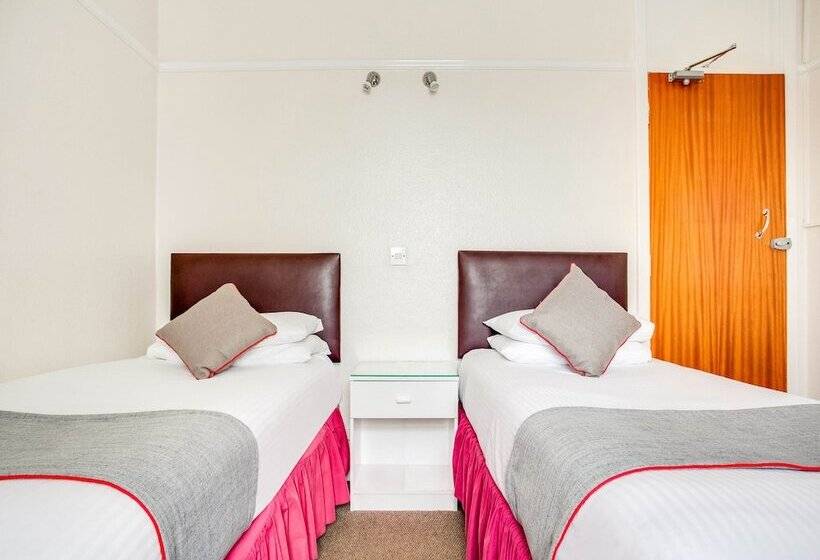 חדר סטנדרט, Godolphin Arms Hotel