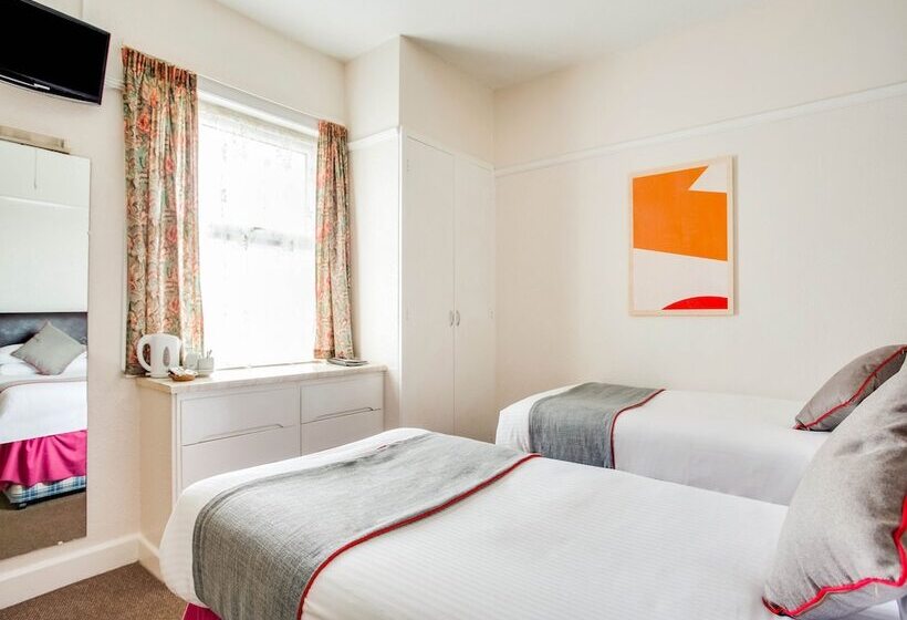 חדר סטנדרט, Godolphin Arms Hotel