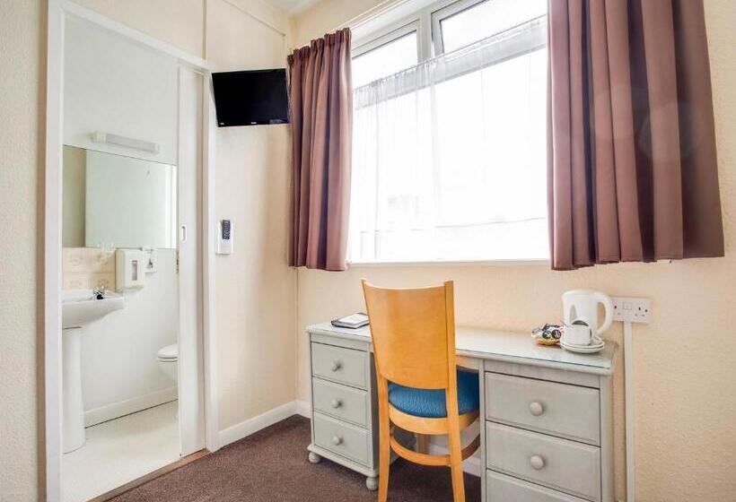 Номер Стандарт, Godolphin Arms Hotel