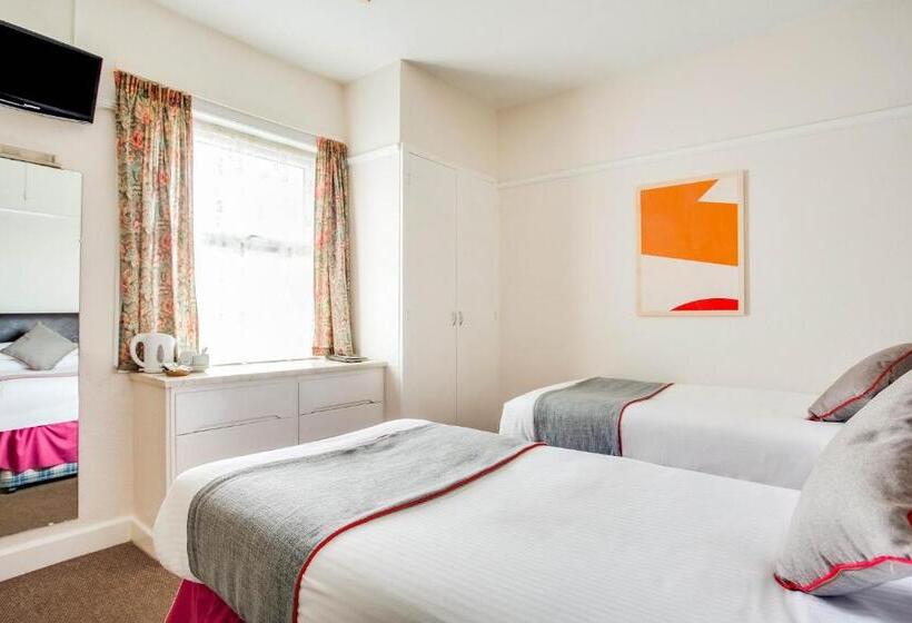 חדר סטנדרט, Godolphin Arms Hotel