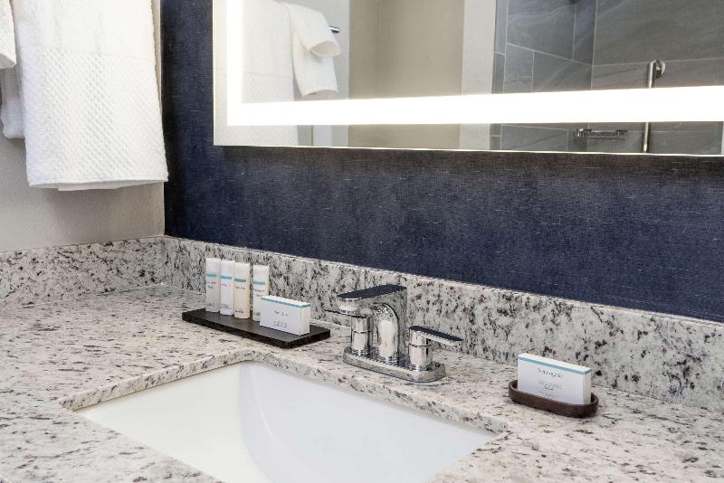 חדר סטנדרט, Godolphin Arms Hotel