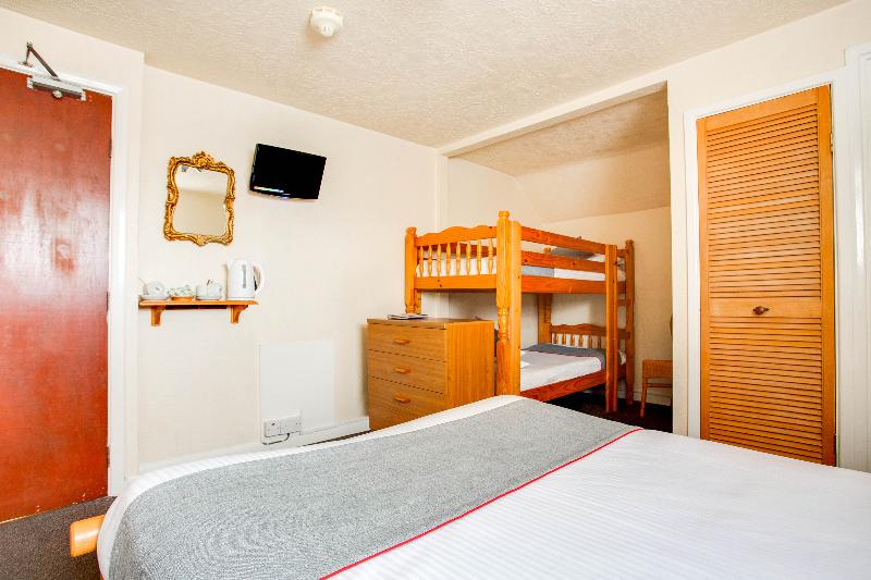 Семейный Номер, Godolphin Arms Hotel