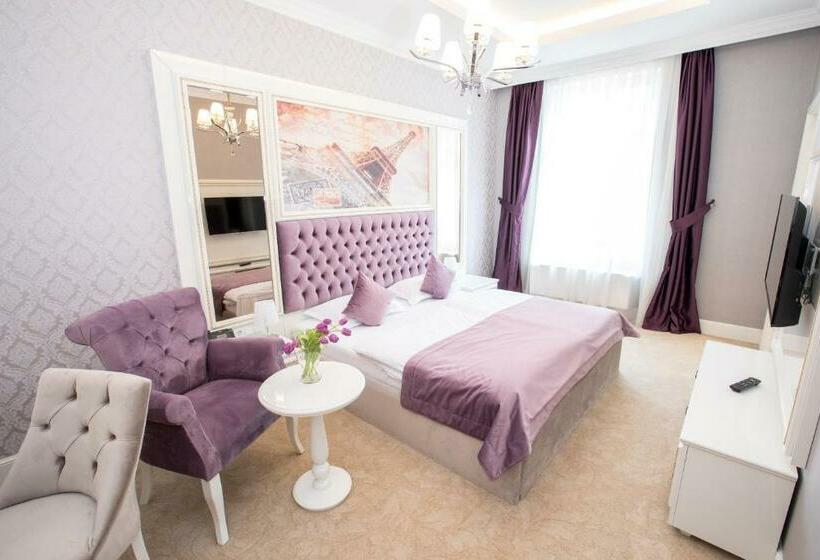 Номер Deluxe, Amtsapotheke