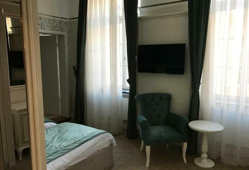 Номер Deluxe, Amtsapotheke