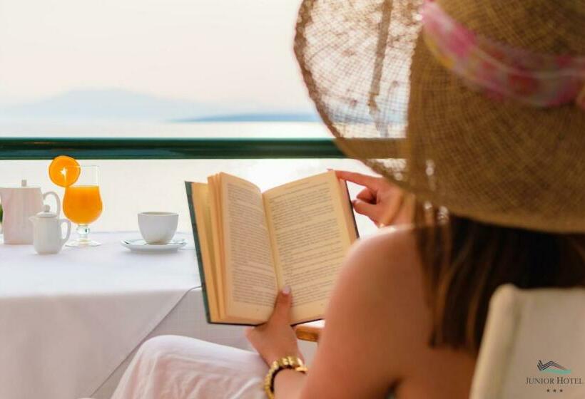 חדר סופריור נוף לים, Junior