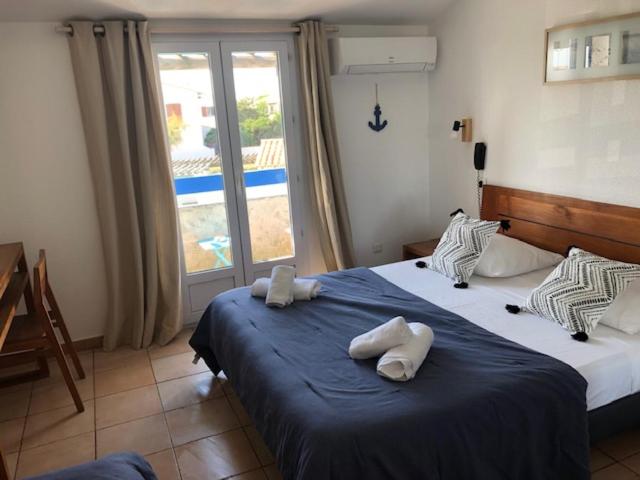 اتاق استاندارد با بالکن, Le Bleu Marine