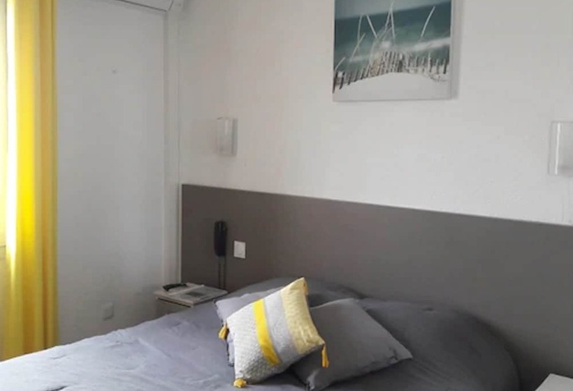 اتاق استاندارد سه نفره, Le Bleu Marine