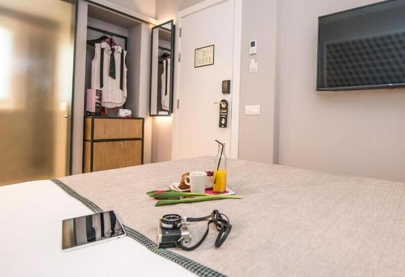 Номер Стандарт, Mosaic By Ona