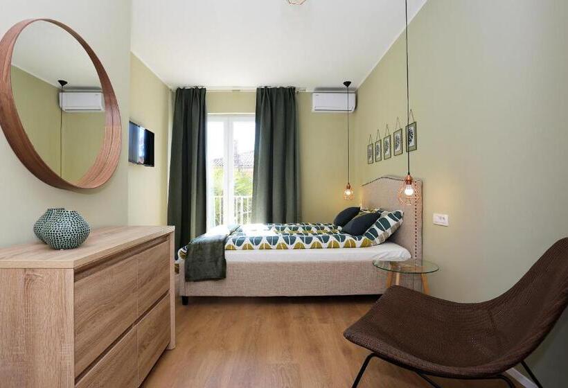 اتاق استاندارد با بالکن, Prestige Design Rooms