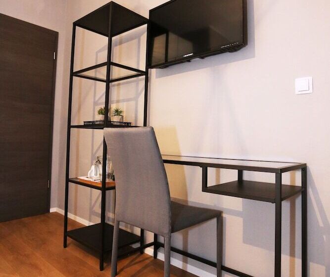 اتاق استاندارد با بالکن, Prestige Design Rooms