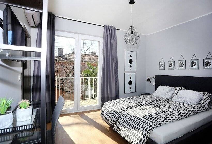 스탠다드 발코니 룸, Prestige Design Rooms