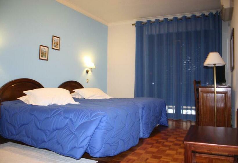 غرفة قياسية, Ribadouro