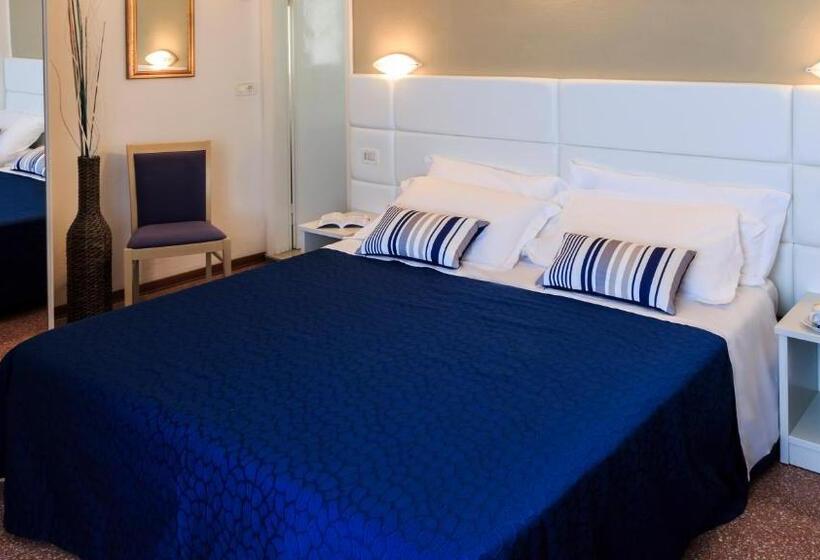 غرفة كومفورت ثلاثية, Villa Sole Resort