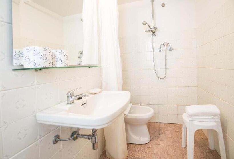 غرفة إقتصادية ثلاثية, Villa Sole Resort