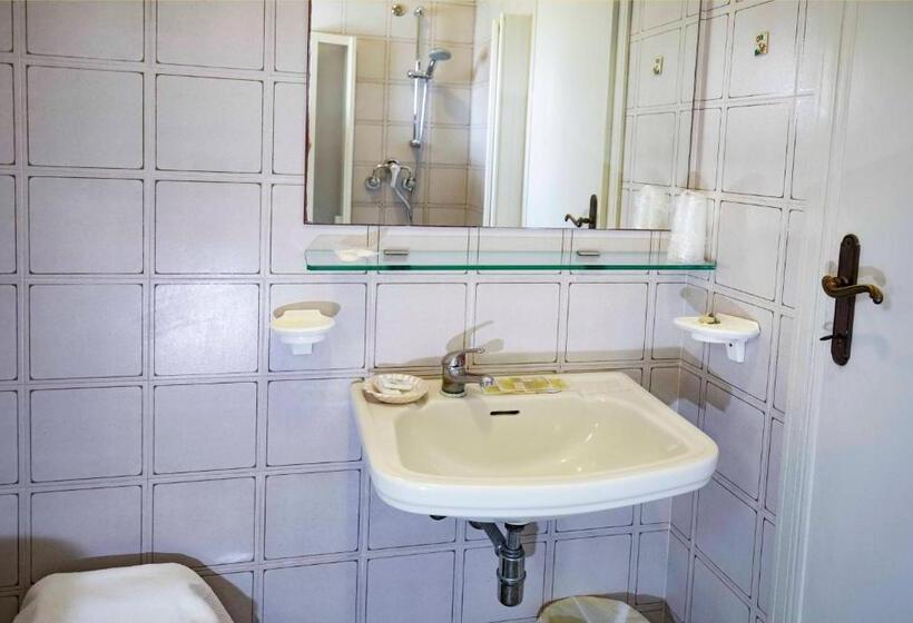 غرفة إقتصادية ثلاثية, Villa Sole Resort