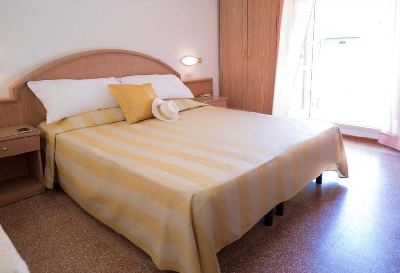 غرفة أساسية ثلاثية, Villa Sole Resort