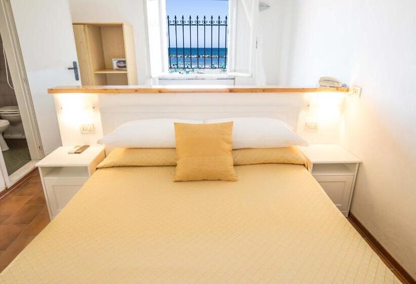 غرفة أساسية ثلاثية, Villa Sole Resort