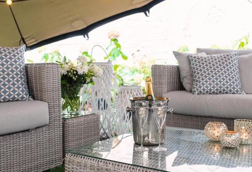 غرفة قياسية سرير كينج, The Hamptons Boutique