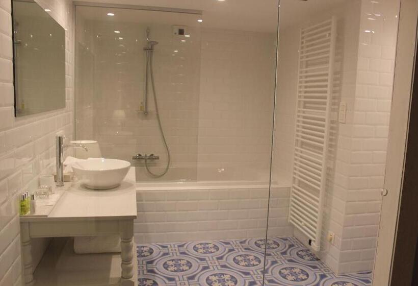 جناح سرير كينج, The Hamptons Boutique