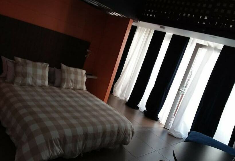 غرفة ديلوكس مزودة بشرفة, B&b Domus Atilia