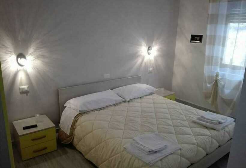 اتاق سوپریور سه تخته, B&b La Colonna