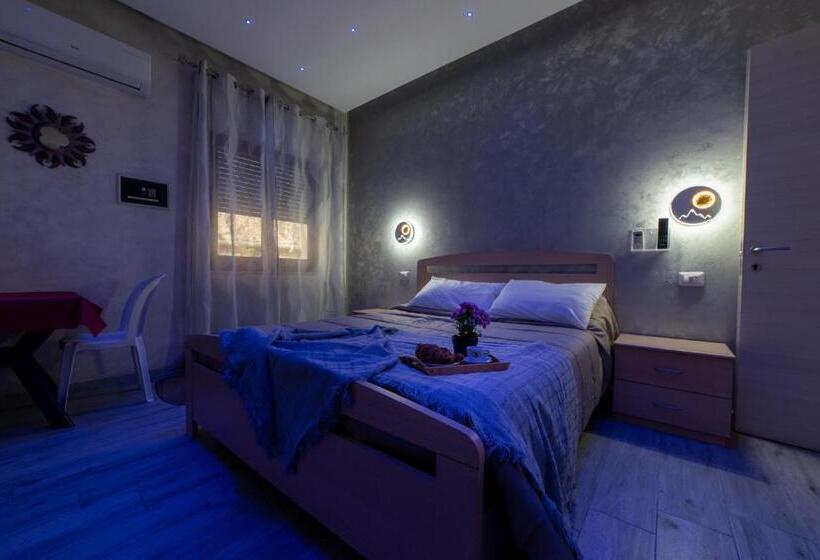 اتاق لوکس سه تخته, B&b La Colonna