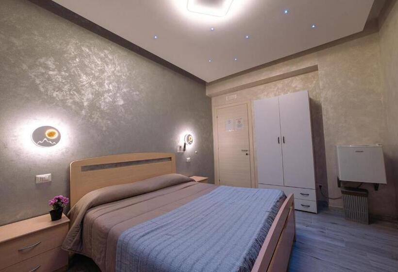 اتاق لوکس سه تخته, B&b La Colonna