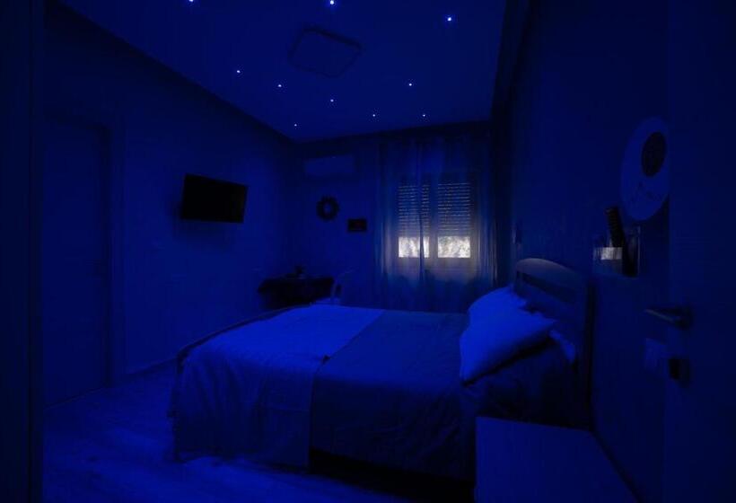 اتاق لوکس سه تخته, B&b La Colonna