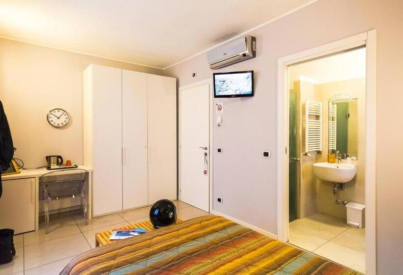 اتاق استاندارد, Affittacamere Polvara Trentuno